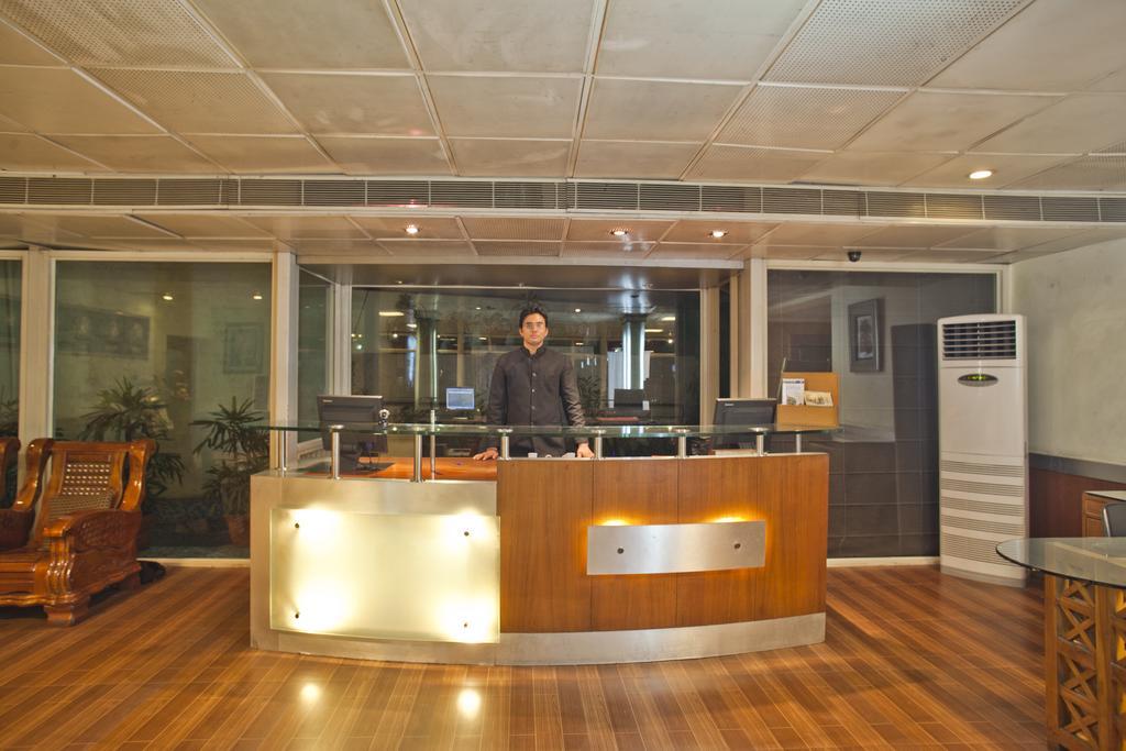Hotel Om Tower Jaipur Eksteriør bilde