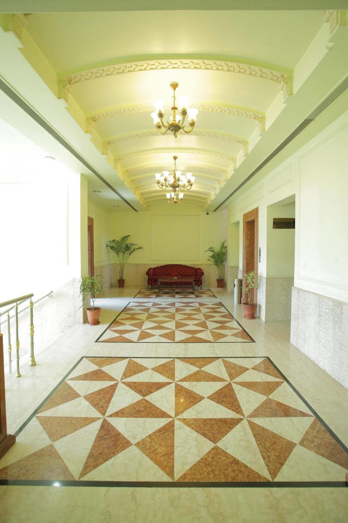 Hotel Om Tower Jaipur Eksteriør bilde
